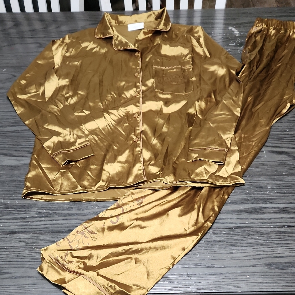 Taylor Swift Gold Fearless PJ Set